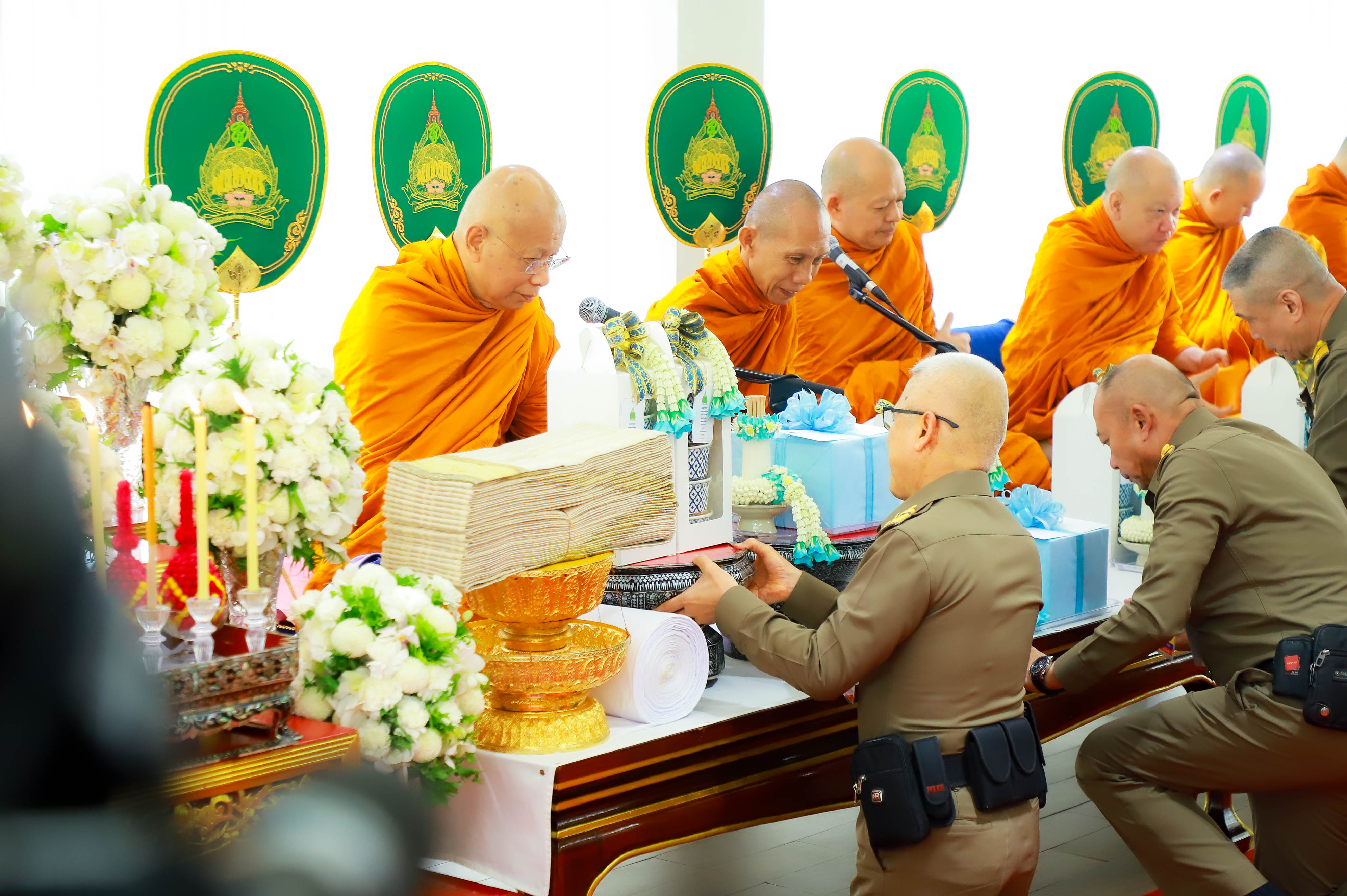 title - ส.ป.ก. เข้าร่วมพิธีเจริญพระพุทธมนต์บำเพ็ญพระราชกุศล ถวายความอาลัยแด่ สมเด็จพระนางเจ้าสิริกิติ์ พระบรมราชินีนาถ พระบรมราชชนนีพันปีหลวง และสมเด็จพระเจ้าลูกเธอ เจ้าฟ้าพัชรกิติยาภา นเรนทิราเทพยวดี กรมหลวงราชสาริณีสิริพัชร มหาวัชรราชธิดา